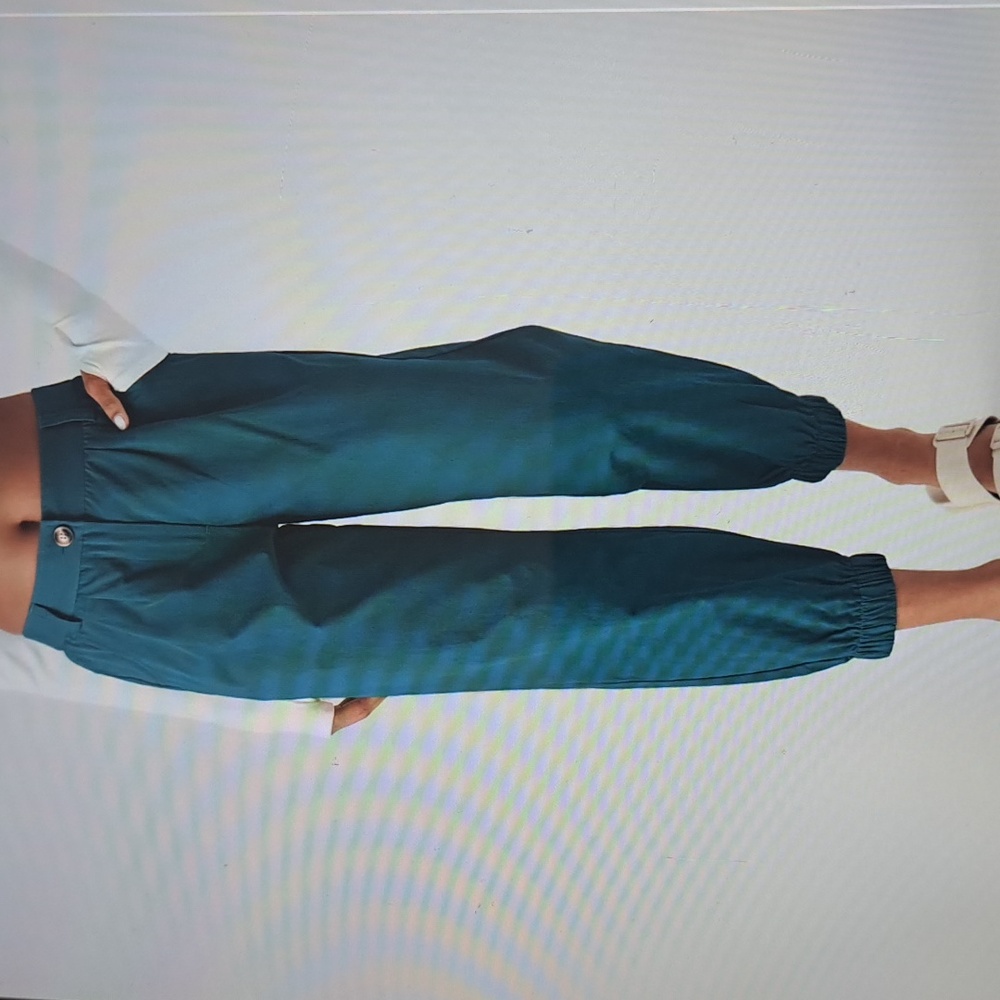 MEDIUM.  HALARA MID RISE CASUAL COTTON JOGGER